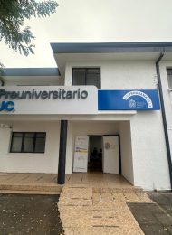 fachada preuniversitario uc temuco dia nublado